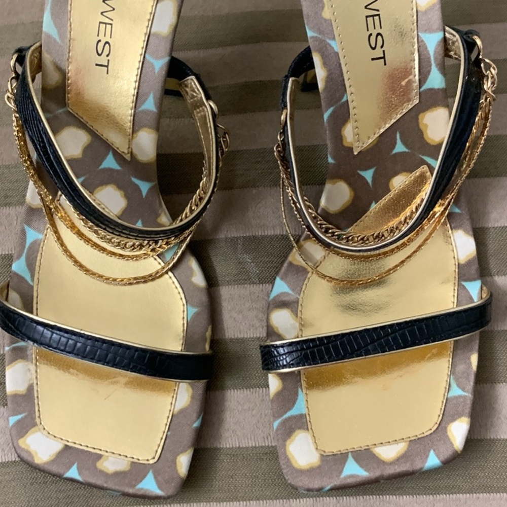 Nine West Gold and Black Patterned Sandals